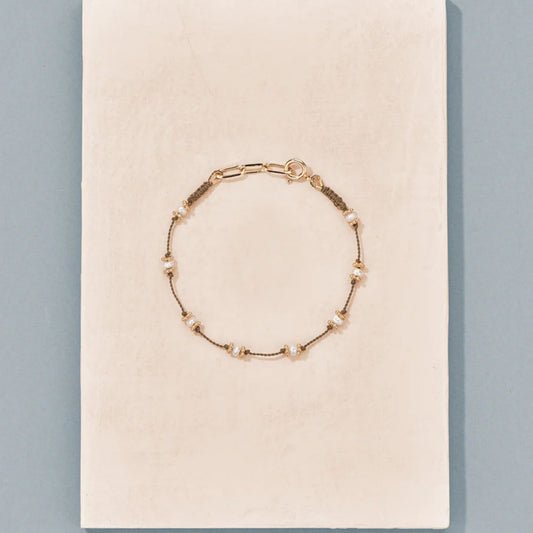 Lotus Bracelet Beige And Pearls